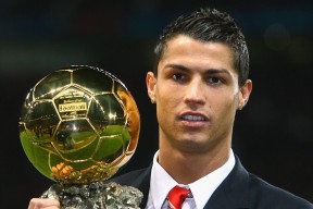 欧洲冠军联赛：皇马逆袭晋级，淘汰赛精彩纷呈！，欧冠皇马比赛