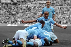 中国足球职业联赛明星球员激励机制创新，足球明星工资怎么算